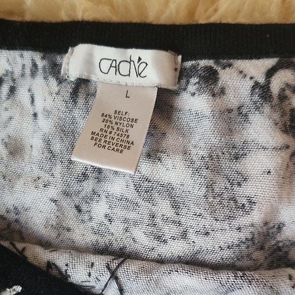 Cache Monochrome Patterned Top - Picture 2 of 6